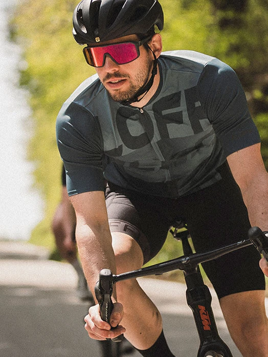 Funktionale Herren Trikots fr sportliche Bestleistungen