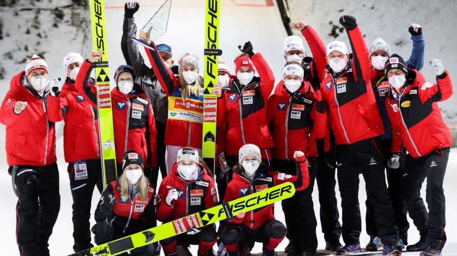 Innovationen in Funktion & Material Löffler Sportswear Loeffler.at