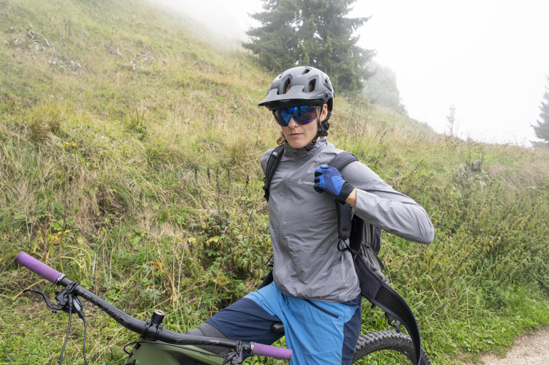 Damen Regenjacke grau