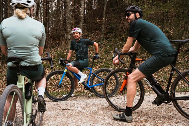 freistehendes zelt VICKYWOOD AIRTENT 140 – Aufblasbares Campingzelt für 2 Personen I spent hours researching Product:EVO-60 Jet-Stream Bike-Pack Kit Sea Bass